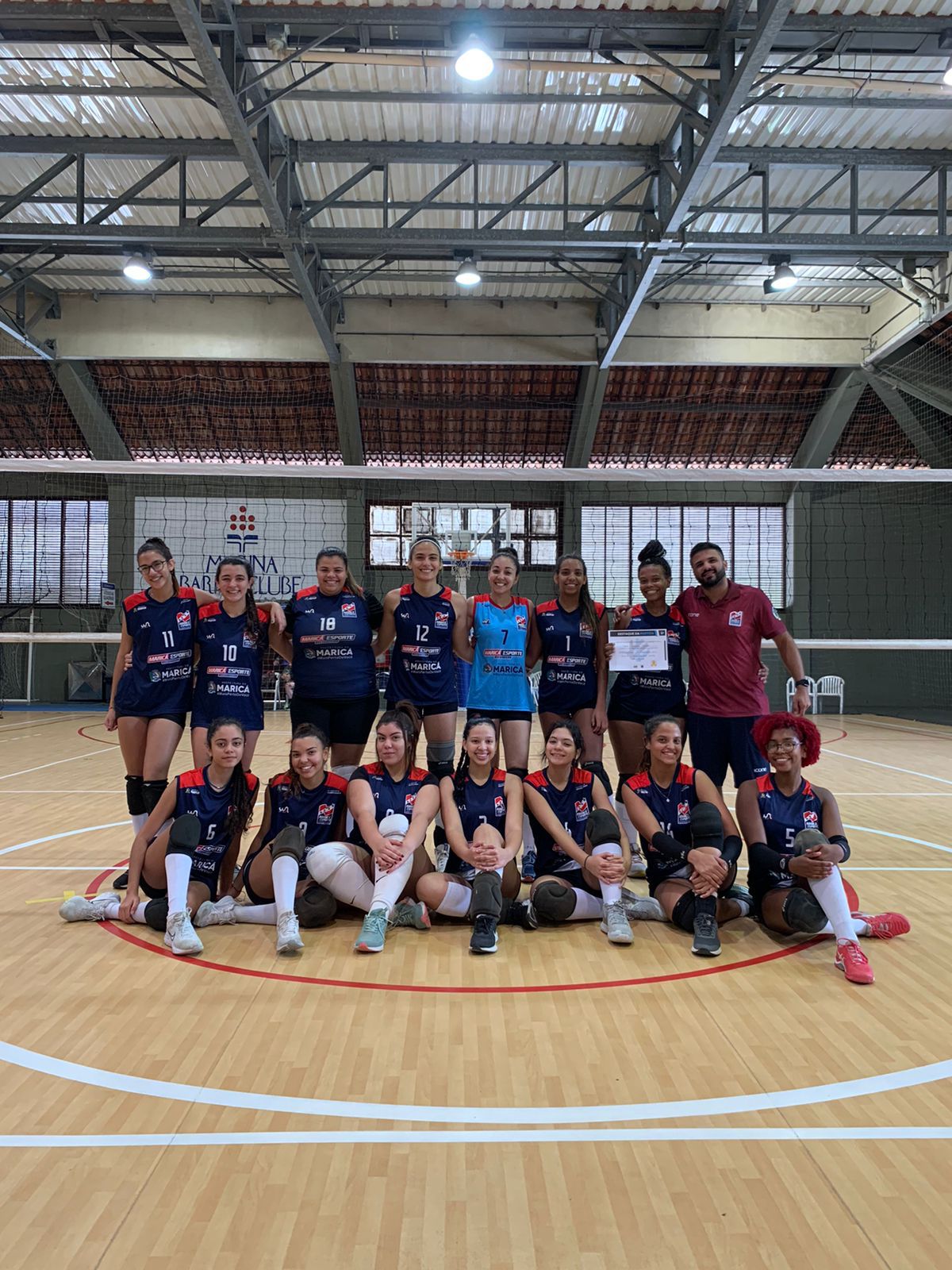 Vôlei feminino do Maricá Esporte Competições garante classificação com