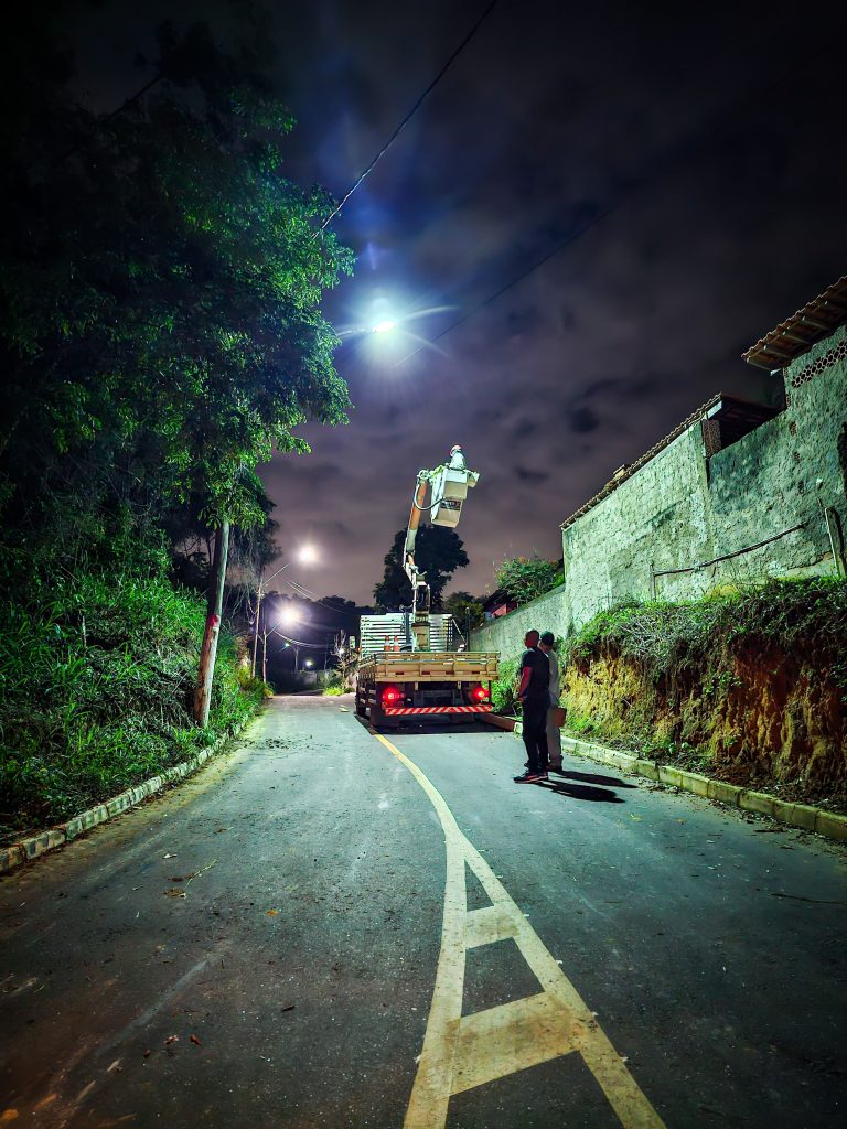 Maricá leva projeto de iluminação pública para ruas de Santa Paula